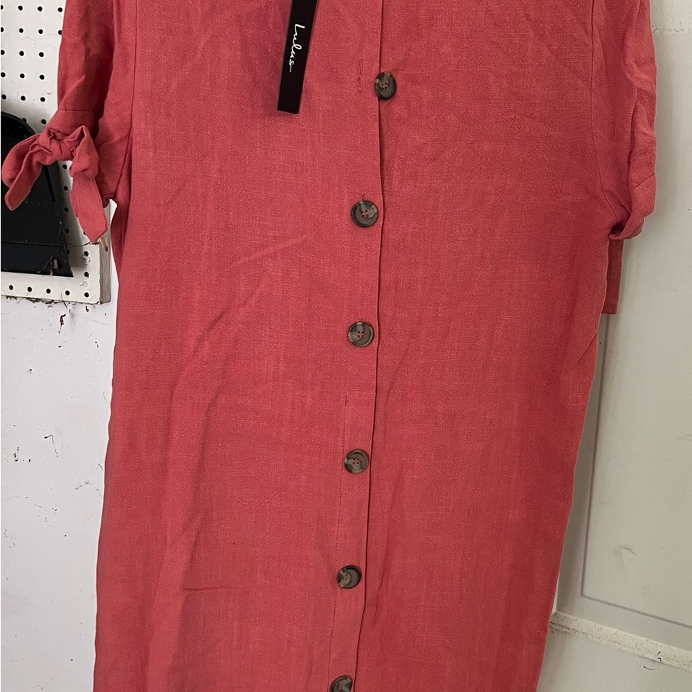 Lulu's Coral Button-Down Midi Dress